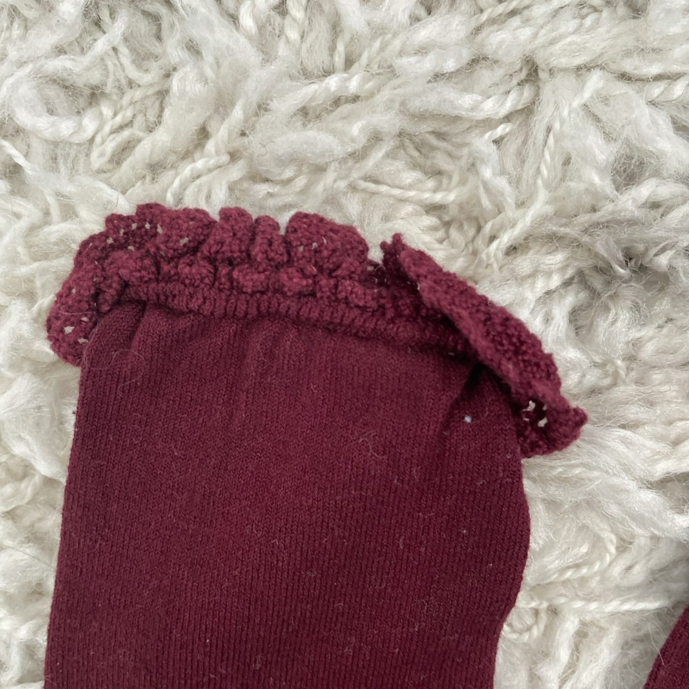 Ruffle Socks - Picture 3 of 4